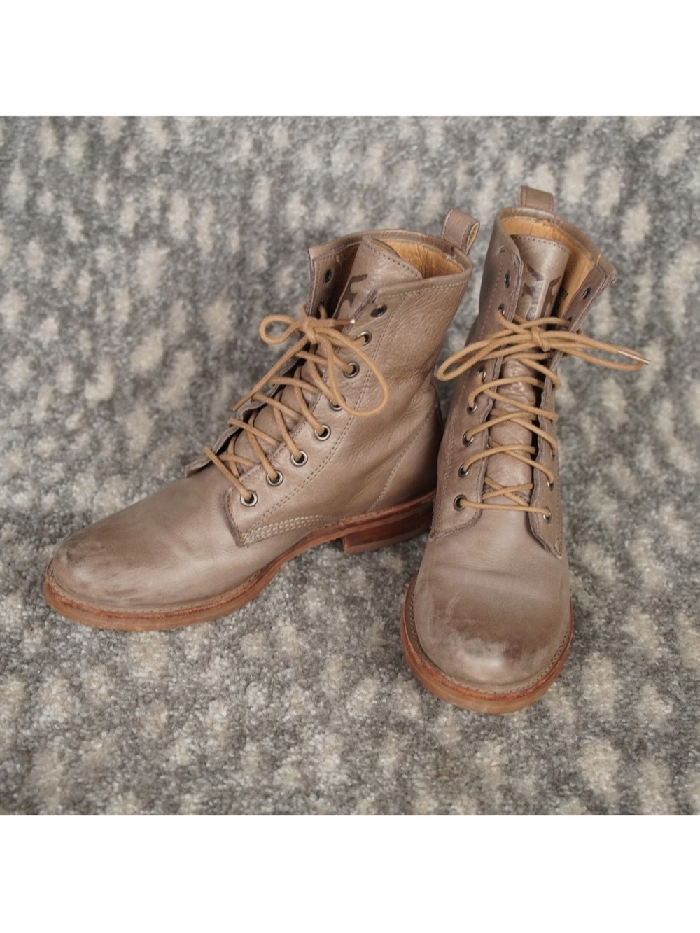 Frye Veronica Flex Combat Boots Womens Size 7.5 B Gray Beige Leather Mexico Made - Picture 2 of 15